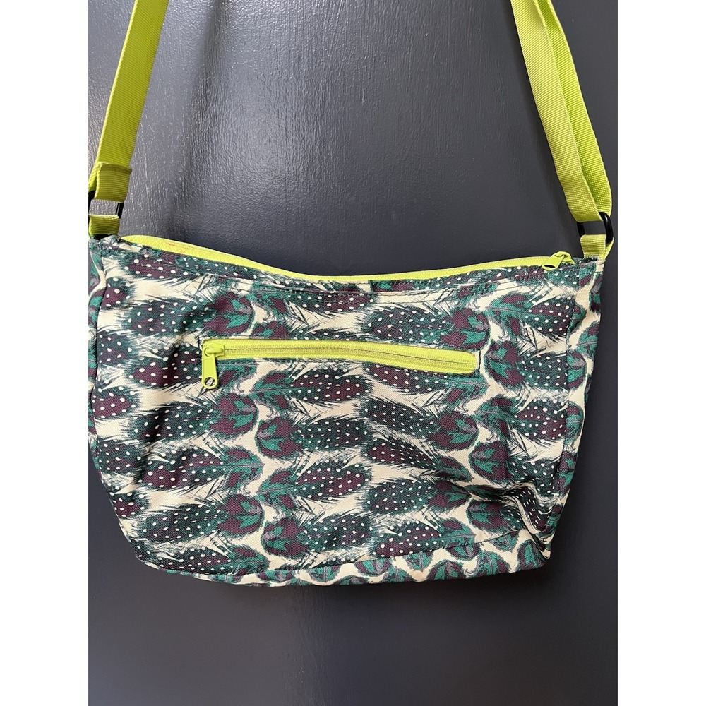 KAVU Crossbody Shoulder Bag Pockets Multicolored Feather Boho Travel - Picture 5 of 7